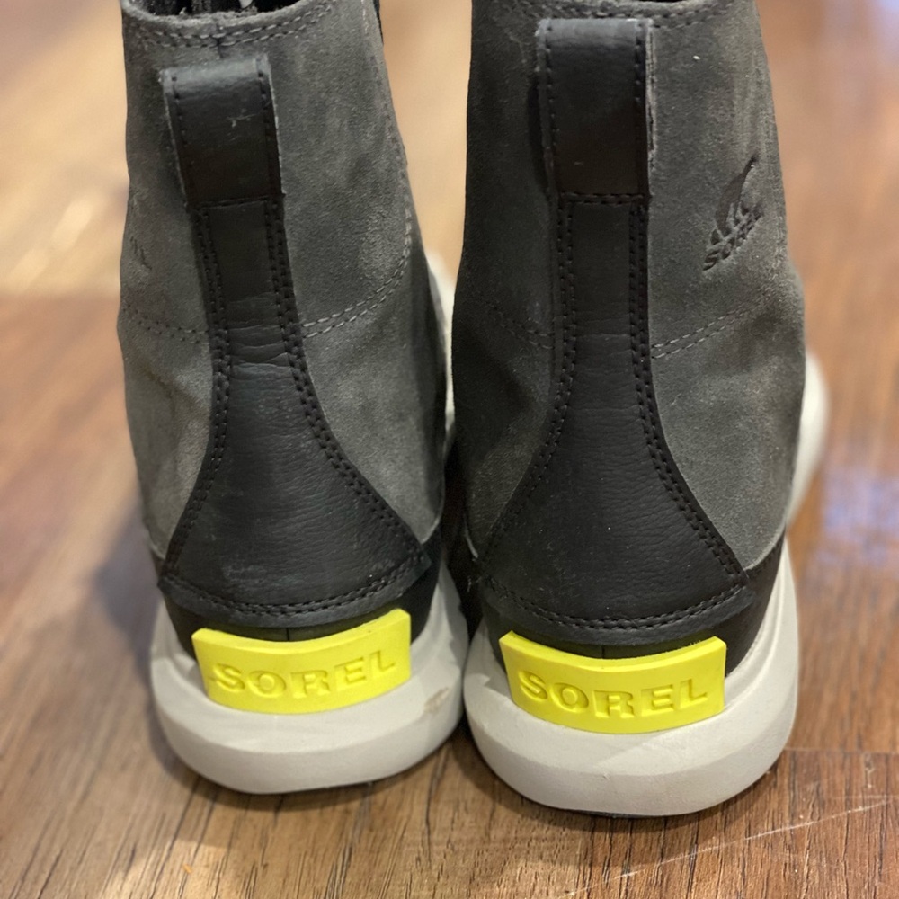 Sorel Explorer - Picture 2 of 5